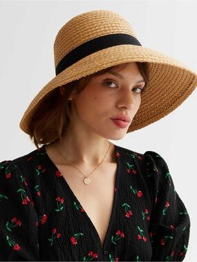 New Look Women's Stone Straw Effect Oversized Hat One Size
